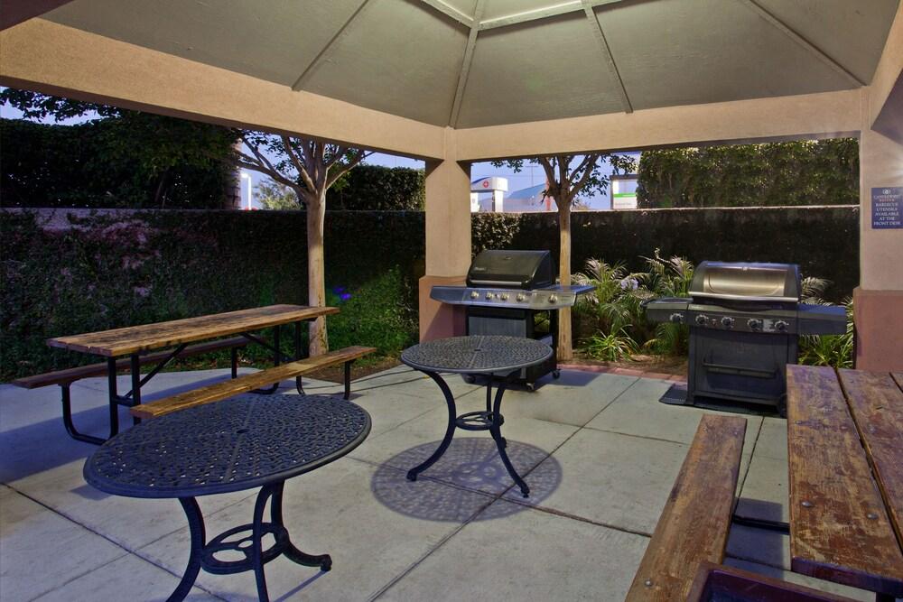 Sonesta Simply Suites Anaheim Гарден Гров Экстерьер фото